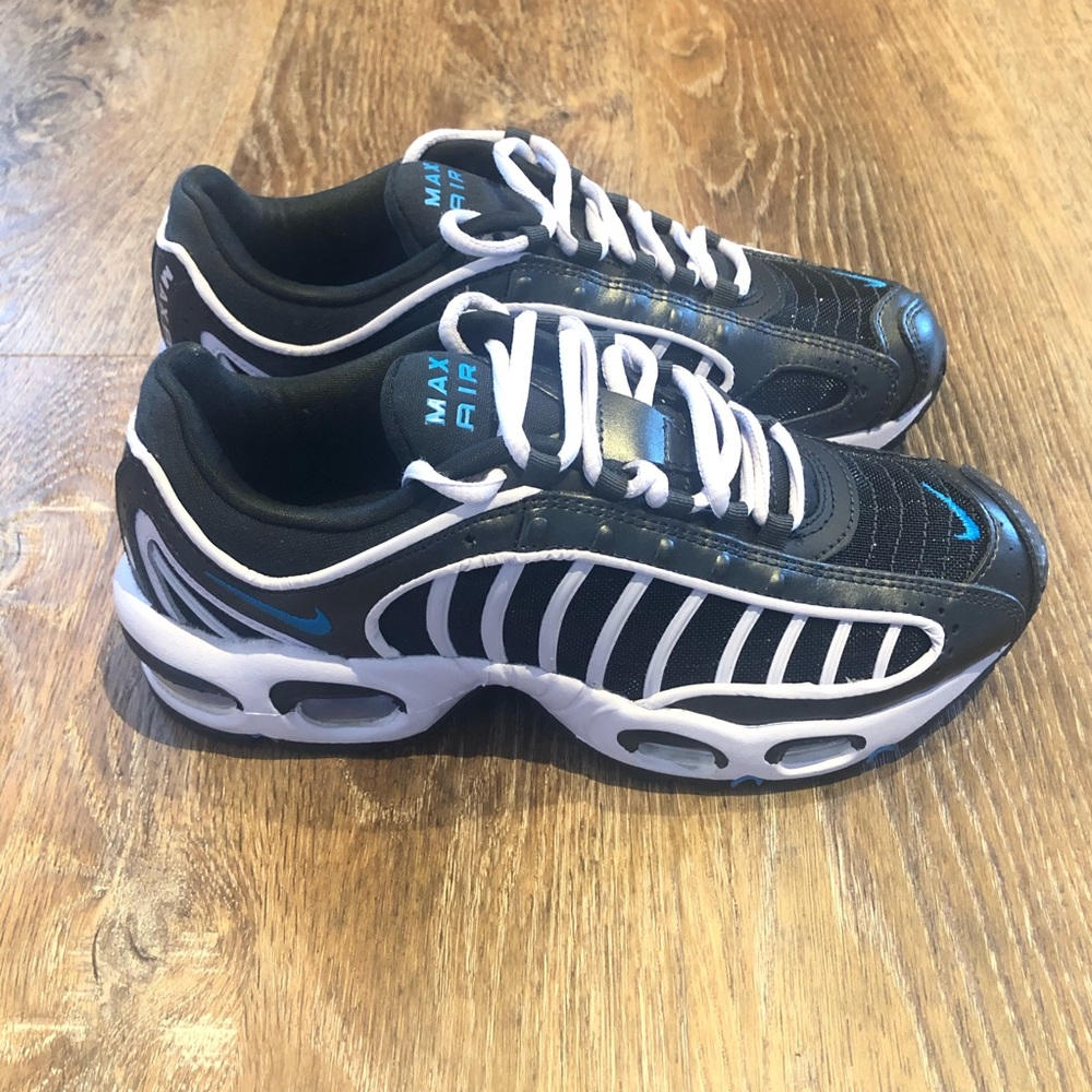 NEW Nike Air Max Tailwind IV